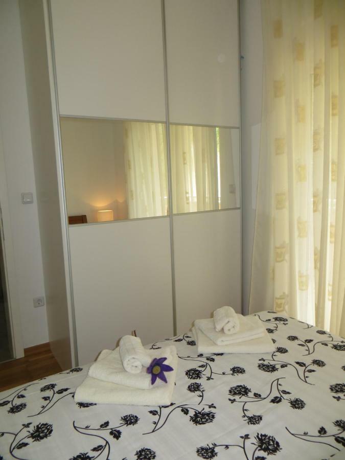Apartman Mario Cres Εξωτερικό φωτογραφία