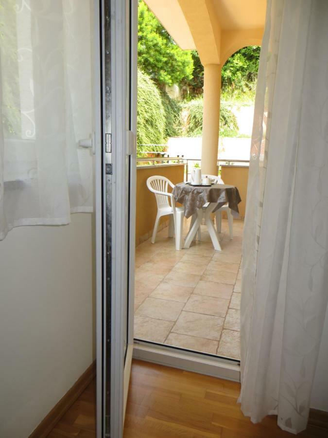 Apartman Mario Cres Εξωτερικό φωτογραφία