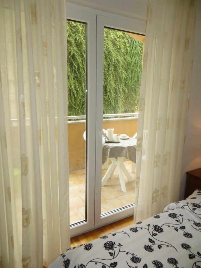 Apartman Mario Cres Εξωτερικό φωτογραφία