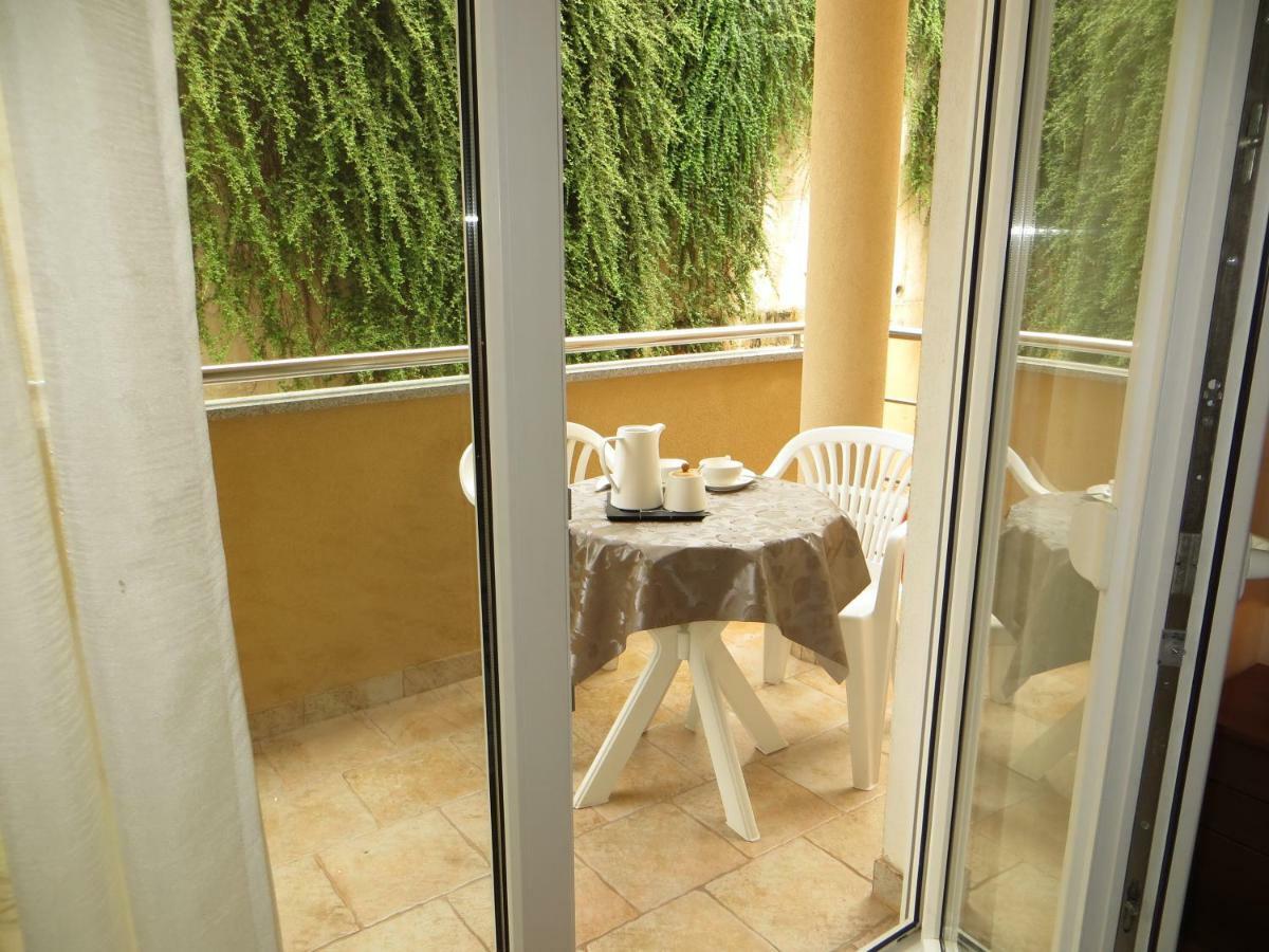 Apartman Mario Cres Εξωτερικό φωτογραφία