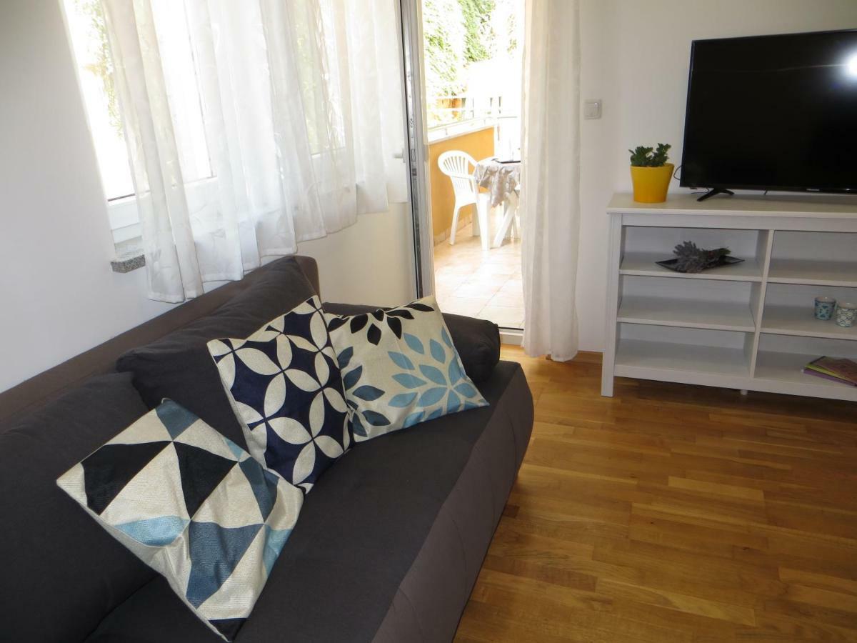 Apartman Mario Cres Εξωτερικό φωτογραφία